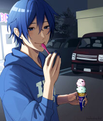 1boy baskin-robbins black_car blue_eyes blue_hair blue_hoodie blue_nails blush brown_car car clothes_writing commentary_request convenience_store food hair_between_eyes highres holding holding_food holding_ice_cream holding_spoon hood hood_down hoodie ice_cream kaito_(vocaloid) looking_at_viewer male_focus motor_vehicle nail_polish night night_sky nokuhashi outdoors parking_lot shop short_hair sidelighting signature sky smile solo spoon tree upper_body vocaloid