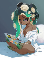  1girl aqua_background aqua_hair aqua_skin barefoot bed black_hair breasts buttons callie_(splatoon) cephalopod_eyes closed_mouth collarbone colored_skin commentary commentary_request computer dark-skinned_female dark_skin furrowed_brow gradient_hair gradient_skin green_eyes green_hair highres holding indian_style inkling laptop long_hair marie_(splatoon) marina_(splatoon) medium_breasts mismatched_eyebrows mole mole_under_mouth multicolored_eyes multicolored_hair multicolored_skin muramasa_mikado naked_shirt nintendo no_bra octoling octopus_girl off_shoulder on_bed outline partially_unbuttoned pillow pink_eyes purple_pupils revision shirt single_bare_shoulder sitting smile solo splatoon_(series) splatoon_2 suction_cups tentacle_hair tentacles two-tone_hair two-tone_skin white_shirt  rating:Sensitive score:11 user:danbooru