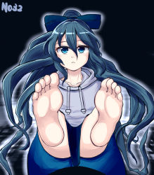 1girl 367gou bad_id bad_pixiv_id barefoot black_background blue_bow blue_eyes blue_hair blue_skirt bow collarbone commentary_request debt expressionless feet foot_focus foreshortening hair_bow highres hood hoodie long_hair looking_at_viewer simple_background sitting skirt soles solo toes touhou very_long_hair yorigami_shion rating:Sensitive score:7 user:danbooru