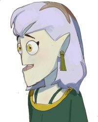  1girl amity_blight brown_hair derivative_work earrings female_focus green_shirt jewelry medium_hair meme mossacannibalis multicolored_hair open_mouth pointy_ears purple_hair quality screenshot_redraw shirt simple_background solo the_owl_house upper_body white_background yellow_eyes 