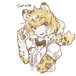  1girl animal_ears animal_print black_bow black_bowtie black_hair blonde_hair bow bowtie center_frills cropped_torso ears_visible_through_hair elbow_gloves extra_ears fang frills fur_scarf gloves grey_hair hand_up highres jaguar_(kemono_friends) jaguar_ears jaguar_print kemono_friends looking_at_viewer medium_hair multicolored_hair open_mouth print_gloves scarf shirt short_sleeves smile solo toki_reatle upper_body white_shirt yellow_eyes 