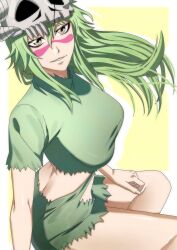  1girl absurdres arm_at_side bleach border breasts brown_eyes commentary_request curvy eyelashes facial_mark feet_out_of_frame floating_hair green_hair green_shirt green_skirt hair_between_eyes hand_on_own_thigh highres korean_commentary large_breasts long_hair looking_at_viewer mask mask_on_head miniskirt n_(nauki_11) nelliel_tu_odelschwanck parted_lips shirt short_sleeves sidelocks simple_background sitting skirt skull_mask smile solo torn_clothes torn_skirt tsurime white_border yellow_background yokozuwari 