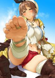  1girl atelier_(series) atelier_ryza barefoot blush breasts brown_eyes brown_hair feet foot_focus jewelry large_breasts looking_at_viewer navel pija_(pianiishimo) reisalin_stout sitting smile soles solo toe_ring toes  rating:Questionable score:67 user:MOE_ASHI!