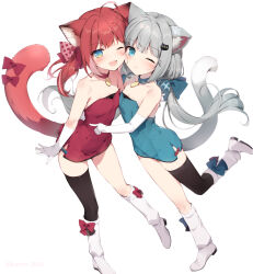  akami_karubi black_thighhighs blue_eyes breasts closed_mouth dress elbow_gloves full_body gloves green_dress green_hair highres indie_virtual_youtuber jewelry karory long_hair nachoneko necklace one_eye_closed open_mouth red_dress red_hair shoes small_breasts smile tail thighhighs thighs virtual_youtuber white_background white_footwear white_gloves 