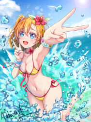  1girl absurdres archangel_(pixiv15022007) bikini blue_eyes bracelet breasts brown_hair chinese_commentary cleavage commentary_request front-tie_bikini_top front-tie_top highres jewelry kosaka_honoka looking_at_viewer love_live! love_live!_school_idol_project medium_breasts one_side_up open_mouth orange_hair round_teeth short_hair side-tie_bikini_bottom solo splashing striped_bikini striped_clothes swimsuit teeth upper_teeth_only v water yellow_bikini 