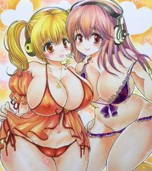  2girls blonde_hair blush breasts cleavage curvy covered_erect_nipples headphones highres large_breasts long_hair looking_at_viewer multiple_girls navel nitroplus open_mouth orange_eyes pink_hair plump red_eyes smile super_pochaco super_sonico swimsuit wide_hips  rating:Questionable score:8 user:Wing_of_Madoola
