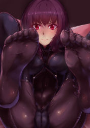 &gt;:( 1girl blush bodysuit breasts closed_mouth covered_navel dedeyong fate/grand_order fate_(series) feet foot_focus foreshortening frown long_hair looking_at_viewer medium_breasts no_shoes purple_bodysuit purple_hair red_eyes scathach_(fate) shiny_clothes soles solo spread_legs toes v-shaped_eyebrows rating:Questionable score:40 user:danbooru
