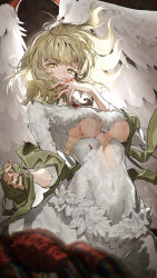  1girl black_background blonde_hair blood blood_on_clothes blood_on_face blood_on_hands breasts chimera claws covered_mouth covering_own_mouth dungeon_meshi fabric falin_touden falin_touden_(chimera) feathered_wings feathers fingernails floating_hair galibo highres large_breasts large_wings long_fingernails looking_at_viewer medium_hair monster_girl navel slit_pupils solo spoilers underboob white_feathers wings yellow_eyes 