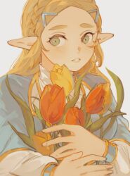  1girl blonde_hair bouquet braid crown_braid dress flower green_eyes hair_ornament hairclip highres holding holding_bouquet looking_at_viewer nintendo parted_lips pointy_ears princess_zelda simple_background solo ten_1397xx the_legend_of_zelda the_legend_of_zelda:_breath_of_the_wild tulip white_background 