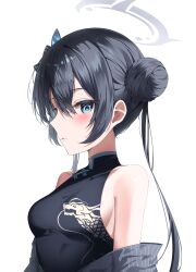 1girl absurdres bare_shoulders black_hair blue_archive blue_eyes breasts butterfly_hair_ornament china_dress chinese_clothes double_bun dragon_print dress hair_bun hair_ornament halo highres kisaki_(blue_archive) long_hair looking_at_viewer off_shoulder sideboob simple_background small_breasts solo tess_(88884) white_background rating:General score:4 user:danbooru