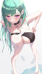 1girl :&gt; absurdres adjusting_clothes adjusting_swimsuit bare_arms bare_legs bare_shoulders barefoot bikini black_bikini black_collar blush breasts cleavage closed_mouth collar collarbone commentary from_above green_hair hair_ornament hairclip highres jewelry large_breasts leaning_forward looking_at_viewer mole mole_on_breast necklace official_alternate_costume purple_eyes simple_background solo standing swimsuit symbol-only_commentary toes unidon_48 virtual_youtuber vspo! wet white_background white_bikini x_hair_ornament yakumo_beni yakumo_beni_(3rd_anniversary)