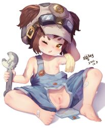 1girl absurdres anus arm_behind_head arm_up artist_name bandaid bandaid_on_arm bandaid_on_face bandaid_on_leg barefoot black-framed_eyewear blue_overalls blush brown_hat buttons cabbie_hat cleft_of_venus cloth clothing_cutout crotch_flap dated eyewear_on_headwear feet female_focus flat_chest goggles grey_hat hand_up hat highres holding holding_wrench innerkey_(kgfw5338) knee_up loli looking_at_viewer nipples no_panties no_shirt nose_blush one_eye_closed open_mouth orange_eyes original overalls patch pee_stain pussy ribs sidelocks signature simple_background solo spread_legs strap_slip toes uncensored v-shaped_eyebrows white_background wrench rating:Explicit score:469 user:AngryZapdos
