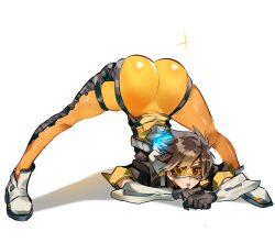  1girl ass bomber_jacket brown_eyes brown_hair full_body goggles highres huge_ass jack-o&#039;_challenge jacket open_mouth overwatch overwatch_1 pants shadow short_hair simple_background solo spiked_hair top-down_bottom-up tracer_(overwatch) white_background white_footwear xi_luo_an_ya yellow_pants 