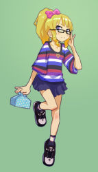 1girl adjusting_eyewear blonde_hair bow glasses green_background hair_bow kyoudyu original pleated_skirt ponytail purple_eyes shirt shoes skirt sneakers socks solo striped_clothes striped_shirt