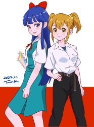  2girls :3 absurdres belt black_pants blue_eyes blue_hair blue_skirt blue_undershirt bow brown_belt censored collared_shirt commentary cosplay dated dot_nose hair_bow hair_ornament hair_scrunchie hand_on_own_hip highres ikari_shinji_(cosplay) long_hair middle_finger miyamura_yuuko mosaic_censoring multiple_girls neck_ribbon neon_genesis_evangelion ogata_megumi open_mouth orange_hair pants pipimi pleated_skirt poptepipic popuko red_background red_bow red_ribbon ribbon school_uniform scrunchie shirt short_hair short_twintails sidelocks signature simple_background skirt souryuu_asuka_langley_(cosplay) suspender_skirt suspenders tokyo-3_middle_school_uniform tsunemoku twintails two-tone_background two_side_up undershirt voice_actor_connection white_background white_shirt wing_collar yellow_eyes yellow_scrunchie 