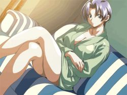  animated animated_gif bathrobe blue_eyes breasts center_opening cleavage couch green_(game) huge_breasts large_breasts crossed_legs lowres mature_female purple_hair screencap short_hair sitting takahashi_kanako  rating:Sensitive score:124 user:Furio