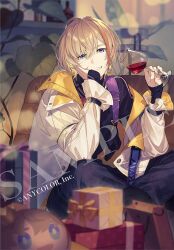 1boy alcohol belt black_pants black_shirt blonde_hair blurry bottle box character_doll copyright_notice couch counter cup depth_of_field drinking_glass ebira elbow_rest feet_out_of_frame frilled_sleeves frills fura_kanato gift gift_box glint grin hair_between_eyes head_on_hand head_rest holding holding_cup holster indian_style indoors jacket lens_flare long_sleeves looking_at_viewer male_focus multicolored_hair nijisanji off_shoulder official_art on_couch open_clothes open_jacket orange_hair pants plant purple_belt purple_eyes sample_watermark shirt short_hair shoulder_holster sitting sleeves_past_wrists smile solo stool streaked_hair virtual_youtuber watermark white_jacket wine wine_bottle wine_glass 