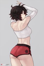 1girl ass black_hair bluefield breasts from_behind gluteal_fold gradient_hair grey_eyes gym_shorts highres looking_at_viewer looking_back medium_breasts midriff multicolored_hair red_hair red_shorts ruby_rose rwby short_hair short_shorts shorts simple_background solo sports_bra sportswear standing thighs two-tone_hair rating:Sensitive score:194 user:danbooru