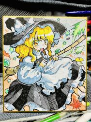  1girl apron autumn_leaves black_dress black_hat blonde_hair bow broom commentary doggo_1d34 dress feet_out_of_frame frilled_apron frills hat hat_bow hatching_(texture) highres kirisame_marisa long_hair long_sleeves looking_at_viewer mountain_of_faith open_mouth shikishi signature solo star_(symbol) touhou traditional_media waist_apron white_apron white_bow witch witch_hat yellow_eyes 