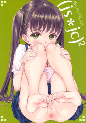 1girl absurdres ass barefoot black_hair blush breasts feet female_focus flat_chest focke_wulf full_body highres loli looking_at_viewer panties panty_pull school_uniform serafuku small_breasts solo underwear upskirt rating:Explicit score:171 user:Panty_worm