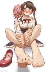  2girls @_@ absurdres aiharararara barefoot behind_another blue_eyes blush bow breasts brown_hair feet foot_focus frilled_skirt frills hair_bow highres holding_another&#039;s_arm hololive large_breasts long_hair looking_at_another multiple_girls oozora_subaru open_mouth pink_nails purple_hair red_bow red_footwear short_hair simple_background sitting skirt soles spread_toes sweatdrop sweater takane_lui teeth toes twintails upper_teeth_only virtual_youtuber white_background wings yellow_eyes  rating:Questionable score:82 user:danbooru