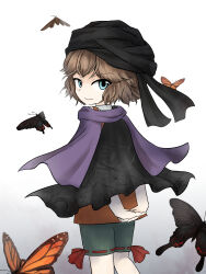  1other androgynous arms_behind_back bandana black_bandana black_butterfly black_cape blue_eyes brown_hair bug butterfly cape cine_hamal closed_mouth collared_shirt commentary_request cowboy_shot gradient_background green_shorts highres insect jacket kuroda_(kurota_ne) kuzu_suzumi len&#039;en looking_at_viewer looking_back monarch_butterfly orange_butterfly orange_jacket other_focus own_hands_together purple_scarf red_ribbon ribbon ribbon-trimmed_shorts ribbon_legwear ribbon_trim scarf shirt short_hair shorts simple_background sleeveless sleeveless_jacket smile solo turban white_background white_shirt 