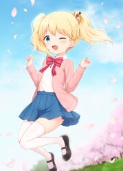 1girl ;d absurdres alice_cartelet black_footwear blazer blonde_hair blue_eyes blue_skirt blue_sky blurry blurry_background bow bowtie cherry_blossoms collared_shirt commentary_request falling_petals hair_ornament highres jacket kin-iro_mosaic kin-iro_mosaic_high_school_uniform lone_nape_hair looking_at_viewer mary_janes miniskirt one_eye_closed open_mouth petals pink_jacket pink_petals pleated_skirt red_bow red_bowtie school_uniform shirt shoes skirt sky smile solo striped_bow striped_bowtie striped_clothes thighhighs twintails white_shirt white_thighhighs yutuki_ame