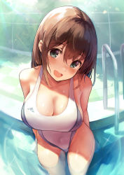  1girl amamiya_natsumi bare_arms bare_shoulders black_eyes blush breasts brown_hair cleavage competition_swimsuit covered_navel day head_tilt highres kekemotsu large_breasts long_hair looking_at_viewer one-piece_swimsuit open_mouth original outdoors poolside sitting smile solo sunlight swimsuit wet white_one-piece_swimsuit  rating:Sensitive score:72 user:danbooru