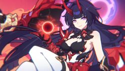  1girl ahoge armor bare_shoulders black_collar black_gloves breasts chinese_commentary chromatic_aberration cleavage collar commentary_request disembodied_hand eyeliner feet_out_of_frame gloves hair_intakes hand_up highres holding holding_orb holding_sword holding_weapon honkai_(series) honkai_impact_3rd horns large_breasts long_horns looking_at_viewer makeup pauldrons purple_eyes raiden_mei raiden_mei_(herrscher_of_thunder) red_eyeliner red_horns red_pupils shoulder_armor single_pauldron smile solo sword thighhighs thighs vambraces weapon white_thighhighs xiaohutu 