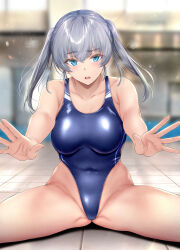  1girl blue_eyes blue_one-piece_swimsuit blurry blurry_background blush breasts cleavage collarbone commentary_request competition_swimsuit covered_navel cowboy_shot gentsuki gluteal_fold grey_hair groin hair_between_eyes highleg highres kimi_omou_koi kuroe_(kimi_omou_koi) looking_at_viewer medium_breasts one-piece_swimsuit open_mouth photoshop_(medium) poolside simple_background sitting sleeveless solo spread_legs swimsuit teeth tongue twintails 
