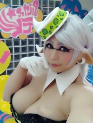  1girl asian breasts chouzuki_maryou cleavage cosplay domino_mask female_focus large_breasts marie_(splatoon) marie_(splatoon)_(cosplay) mask nintendo photo_(medium) plump pointy_ears short_hair solo splatoon_(series)  rating:Questionable score:49 user:leejunne