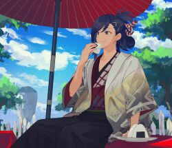  1boy blue_hair brown_eyes closed_mouth eating fire_emblem fire_emblem_engage food hair_ornament highres holding holding_food japanese_clothes kagetsu_(fire_emblem) looking_to_the_side medium_hair mikami nintendo onigiri ponytail sitting sky solo tree 