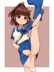 1girl anus arle_nadja armor blue_footwear blue_skirt boots border breasts brown_eyes brown_hair cleft_of_venus embarrassed female_focus frown leg_hold looking_at_viewer madou_monogatari outside_border paid_reward_available panties ponytail purple_background pussy puyopuyo shoulder_armor skirt skirt_tug small_breasts solo split standing standing_on_one_leg standing_split stupa13a sweatdrop underwear white_border white_panties wristband rating:Explicit score:92 user:romantic_colors