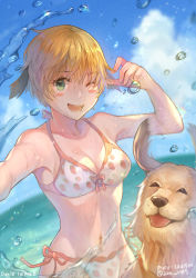  1girl bikini blonde_hair blush_stickers commentary commentary_request dog fate/grand_order fate_(series) food_print gareth_(fate) gareth_(swimsuit_saber)_(fate) gareth_(swimsuit_saber)_(first_ascension)_(fate) golden_retriever green_eyes hair_between_eyes hair_flaps highres looking_at_viewer one_eye_closed open_mouth outdoors pixiv_username short_hair strawberry_print swimsuit twitter_username vesperster water 