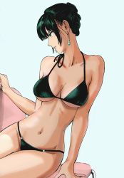  1girl bikini breasts earrings fubuki_(one-punch_man) green_eyes highres jewelry large_breasts looking_to_the_side navel one-punch_man simple_background solo swimsuit tagme  rating:Questionable score:70 user:D3KadaNS
