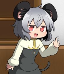 Rule 34 | 1girl, animal ears, blush, capelet, cookie (touhou), counter, cowboy shot, crystal, flat chest, grey hair, grey skirt, grey vest, hair between eyes, jewelry, layered clothes, long sleeves, looking at viewer, madore, mouse ears, mouse girl, mouse tail, nazrin, nyon (cookie), open mouth, pendant, red eyes, shelf, shirt, short hair, skirt, skirt set, smile, solo, tail, touhou, vest, waving, white capelet, white shirt