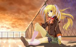 Rule 34 | 1girl, blonde hair, blue eyes, bow, can, chain-link fence, female focus, fence, full body, hair ornament, hair ribbon, holster, little busters!, long hair, outdoors, ribbon, rooftop, satou takeshi, school uniform, sitting, skirt, sky, solo, thigh holster, thigh strap, tokido saya, wallpaper