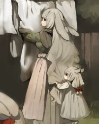 Rule 34 | 2girls, albino, animal ears, apron, bow, brown capelet, capelet, child, closed mouth, commentary request, dress, fence, floppy ears, green dress, grey hair, hair bow, highres, laundry, long hair, long sleeves, looking ahead, mother and child, multiple girls, original, outdoors, pale skin, partial commentary, rabbit ears, red bow, red eyes, shirokujira, standing, tiptoes, very long hair, waist apron, wavy hair, white dress, wooden fence