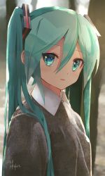 Rule 34 | 1girl, aqua eyes, aqua hair, bad id, bad pixiv id, blurry, blurry background, blush, collar, collared shirt, commentary, grey sweater, hair between eyes, hair ornament, hatsune miku, highres, light blush, light smile, long hair, looking at viewer, looking to the side, parted lips, revision, shirt, signature, solo, sunlight, sweater, takepon1123, twintails, upper body, vocaloid, white collar