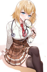Rule 34 | 1girl, arm behind back, black thighhighs, blonde hair, blue eyes, blush, brown skirt, commentary, hair ornament, high-waist skirt, holding, holding magnifying glass, hololive, hololive english, long sleeves, looking at viewer, machi (7769), magnifying glass, medium hair, monocle, necktie, red necktie, shadow, shirt, simple background, sitting, skirt, solo, stethoscope, thighhighs, tongue, tongue out, virtual youtuber, watson amelia, watson amelia (1st costume), white background, white shirt