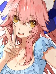 Rule 34 | 10s, 1girl, bad id, bad twitter id, breasts, cleavage, fangs, fate/extra, fate (series), hair ornament, long hair, pink hair, reaching, reaching towards viewer, selfie, solo, tamamo (fate), tamamo no mae (fate/extra), v, wada arco, yellow eyes