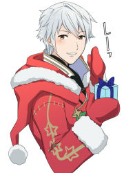 Rule 34 | 1boy, ameno (a meno0), bad id, bad pixiv id, cape, christmas, fire emblem, fire emblem awakening, fire emblem heroes, gift, gloves, looking at viewer, male focus, nintendo, robe, robin (fire emblem), robin (male) (fire emblem), santa costume, short hair, simple background, smile, solo, upper body, white background, white hair