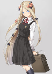 Rule 34 | 1girl, abigail williams (fate), alternate costume, artist name, black bow, black dress, blonde hair, blue eyes, blush, bow, breasts, briefcase, closed mouth, collared shirt, commentary request, dress, fate/grand order, fate (series), grey background, hair bow, holding, long hair, long sleeves, looking at viewer, neck ribbon, orange bow, parted bangs, pinafore dress, pleated dress, red ribbon, ribbon, school briefcase, school uniform, shirt, signature, simple background, sleeveless, sleeveless dress, small breasts, smile, solo, tyone, very long hair, white shirt