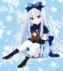 Rule 34 | 1girl, aizawa rei, black capelet, black footwear, black gloves, blue background, blue bow, blue dress, blue eyes, boots, bow, capelet, closed mouth, commentary request, dress, elbow gloves, full body, fur-trimmed boots, fur-trimmed gloves, fur trim, gloves, grey hair, hair between eyes, hair bow, highres, long hair, microsoft, mitya, hugging object, ribbon-trimmed legwear, ribbon trim, silverlight, simple background, sitting, smile, solo, stuffed animal, stuffed toy, teddy bear, thighhighs, twitter username, very long hair, white thighhighs