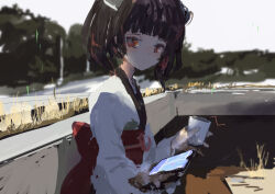 1girl black_hair blurry blurry_background blush cellphone closed_mouth commentary_request cup day from_side google_maps headgear highres holding holding_cup holding_phone japanese_clothes kabuyama_kaigi kimono looking_at_viewer looking_to_the_side obi obijime outdoors phone planter red_eyes sash short_hair short_twintails sidelighting sitting sky smartphone solo touhoku_kiritan twintails upper_body voiceroid white_kimono white_sky