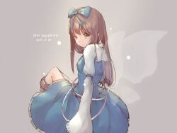 Rule 34 | 1girl, absurdres, blue bow, blue dress, boots, bow, brown eyes, brown hair, character name, closed mouth, commentary, dated, dress, english commentary, eyebrows hidden by hair, fairy wings, frilled shirt collar, frills, grey background, hair bow, hatano kokoro, highres, knees up, light smile, long hair, long sleeves, looking at viewer, looking back, simple background, sitting, solo, star sapphire, tareme, touhou, wide sleeves, wings