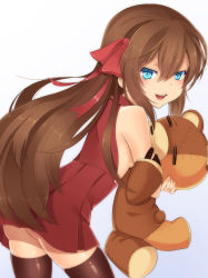 Rule 34 | 1girl, ass, black thighhighs, blue eyes, blush, bow, breasts, brown hair, dress, gradient background, grin, hair bow, hair ornament, highres, idea (tama e akira), long hair, looking at viewer, misery (tama e akira), misery (victor), open mouth, original, purple background, sideboob, simple background, small breasts, smile, solo, stuffed animal, stuffed toy, teddy bear, thighhighs, very long hair, victor (tama e akira), white background, zettai ryouiki