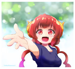 Rule 34 | 1girl, black shirt, blurry, blurry background, blush, breasts, dragon girl, dragon horns, fang, highres, horns, ilulu (maidragon), kabomin, kobayashi-san chi no maidragon, long hair, low twintails, medium breasts, open mouth, red hair, shirt, short sleeves, smile, solo, twintails, twitter username, yellow horns