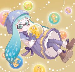 1girl blue_capelet blue_eyes blue_gloves blue_hair blush boots bow bowtie brown_background brown_footwear capelet closed_mouth commentary_request dress full_body gloves golden_egg_(splatoon) holding hood hood_up hooded_capelet inkling inkling_girl inkling_player_character long_hair long_sleeves looking_at_viewer nichaku nintendo pantyhose purple_bow purple_bowtie purple_dress purple_pantyhose smile socks solo splatoon_(series) tentacle_hair twintails white_socks