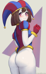 Rule 34 | 1girl, ass, blue eyes, blue leotard, blush stickers, bob cut, breasts, brown hair, commentary, cowboy shot, gloves, hat, highres, hioyami, jester, jester cap, leotard, looking at viewer, medium breasts, multicolored eyes, multicolored leotard, pomni (the amazing digital circus), puffy short sleeves, puffy sleeves, red eyes, red gloves, red leotard, short sleeves, solo, standing, the amazing digital circus, thighs